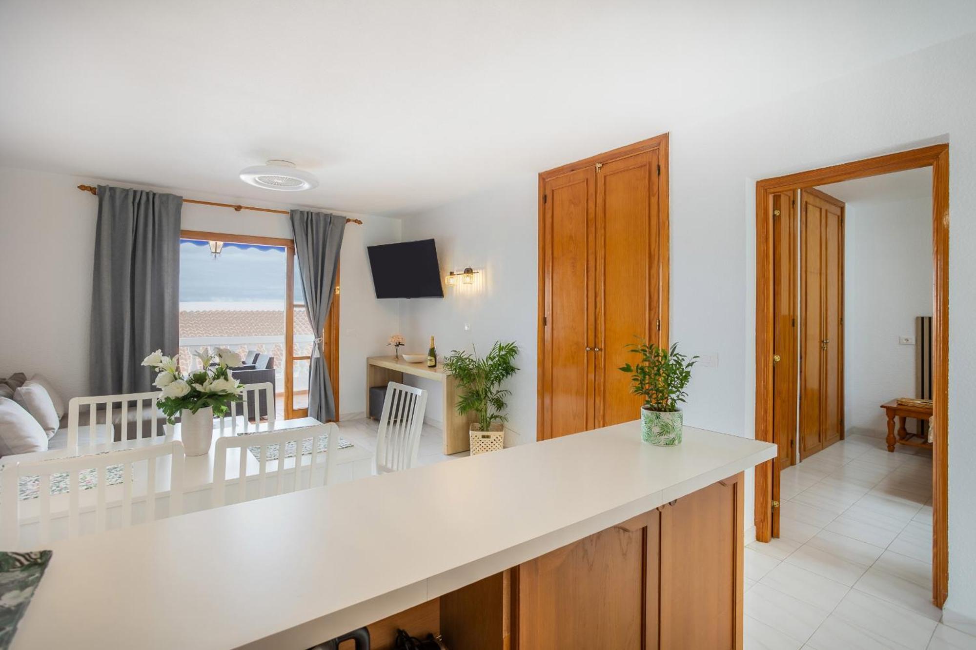 Cozy Port Royal Margot Sunset View Home By Lovetenerife Los Cristianos  Dış mekan fotoğraf